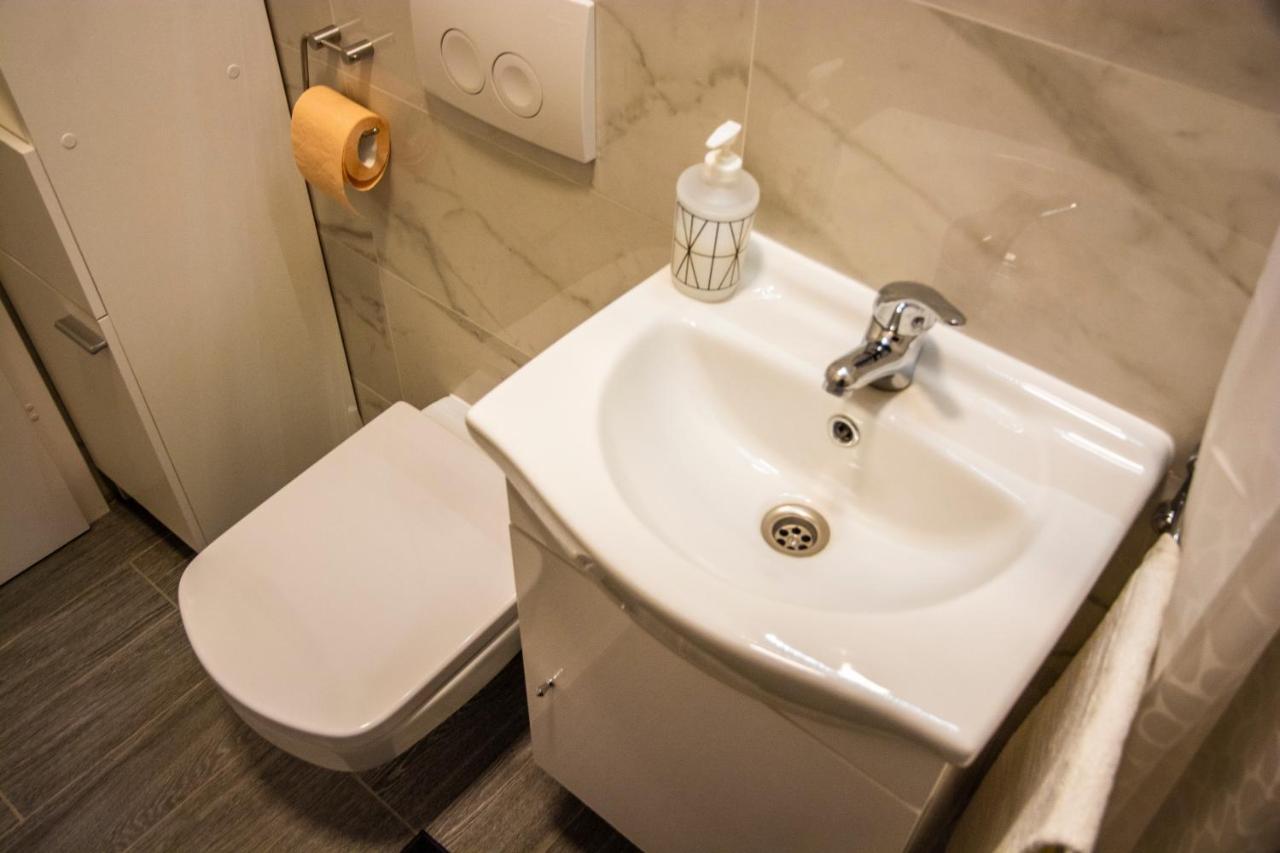 Apartment & Room Eni Загреб Екстериор снимка