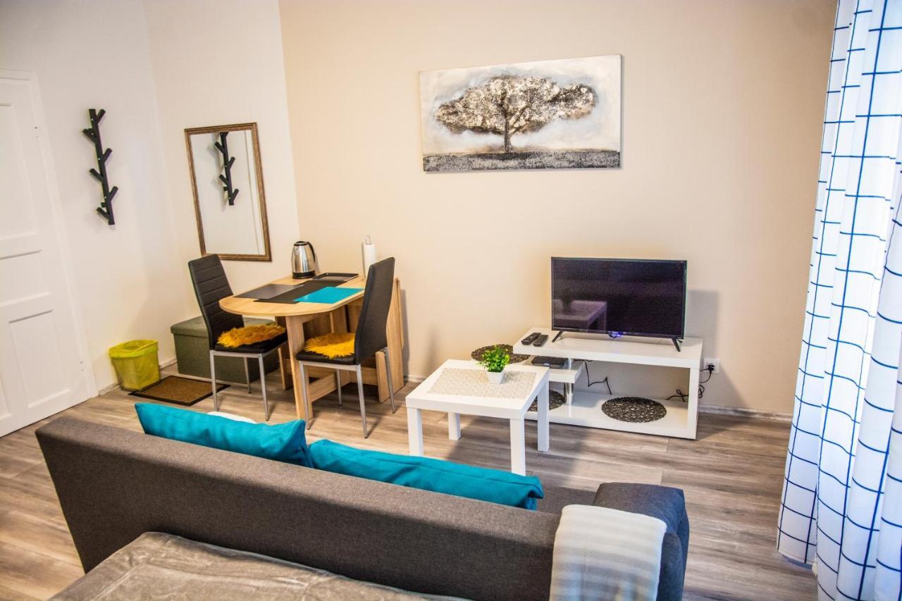 Apartment & Room Eni Загреб Екстериор снимка