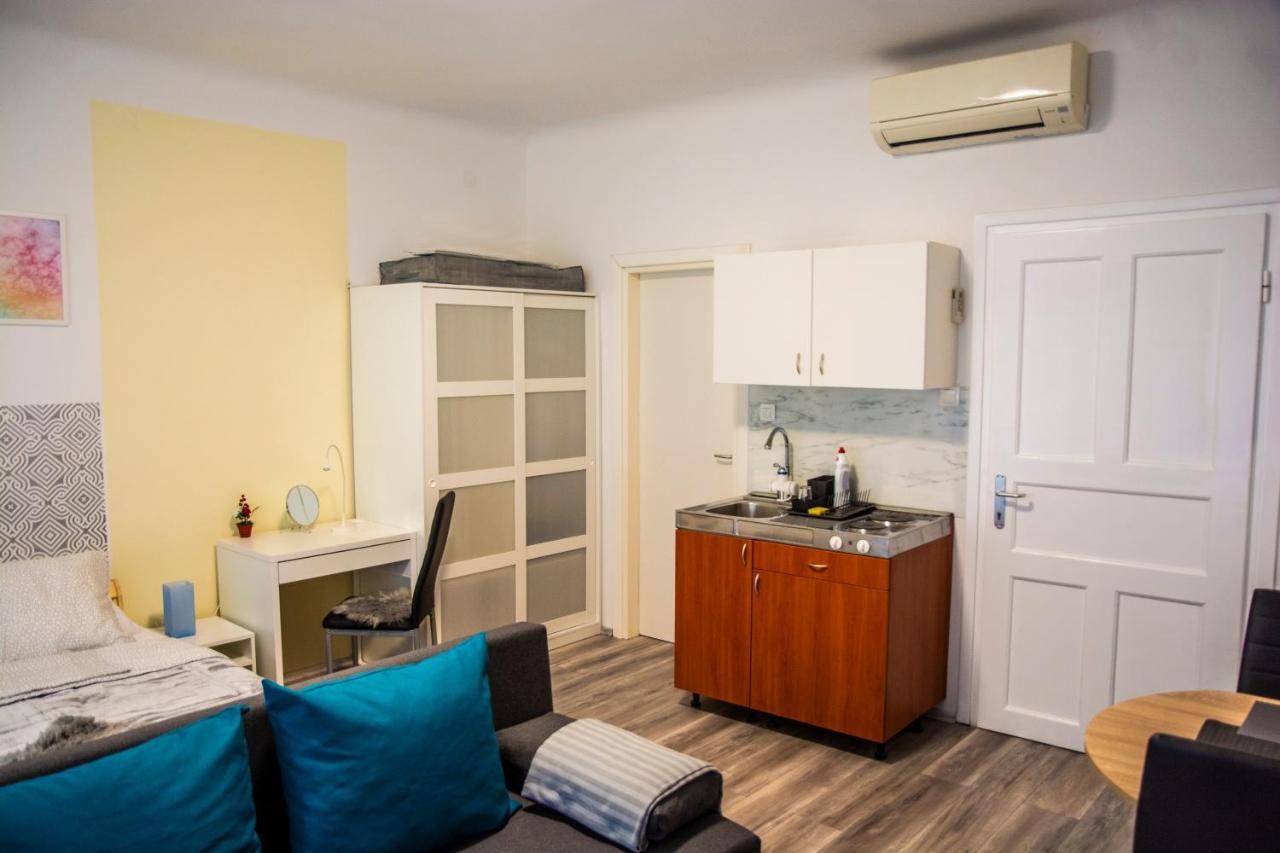 Apartment & Room Eni Загреб Екстериор снимка