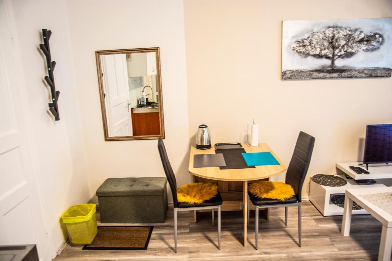 Apartment & Room Eni Загреб Екстериор снимка